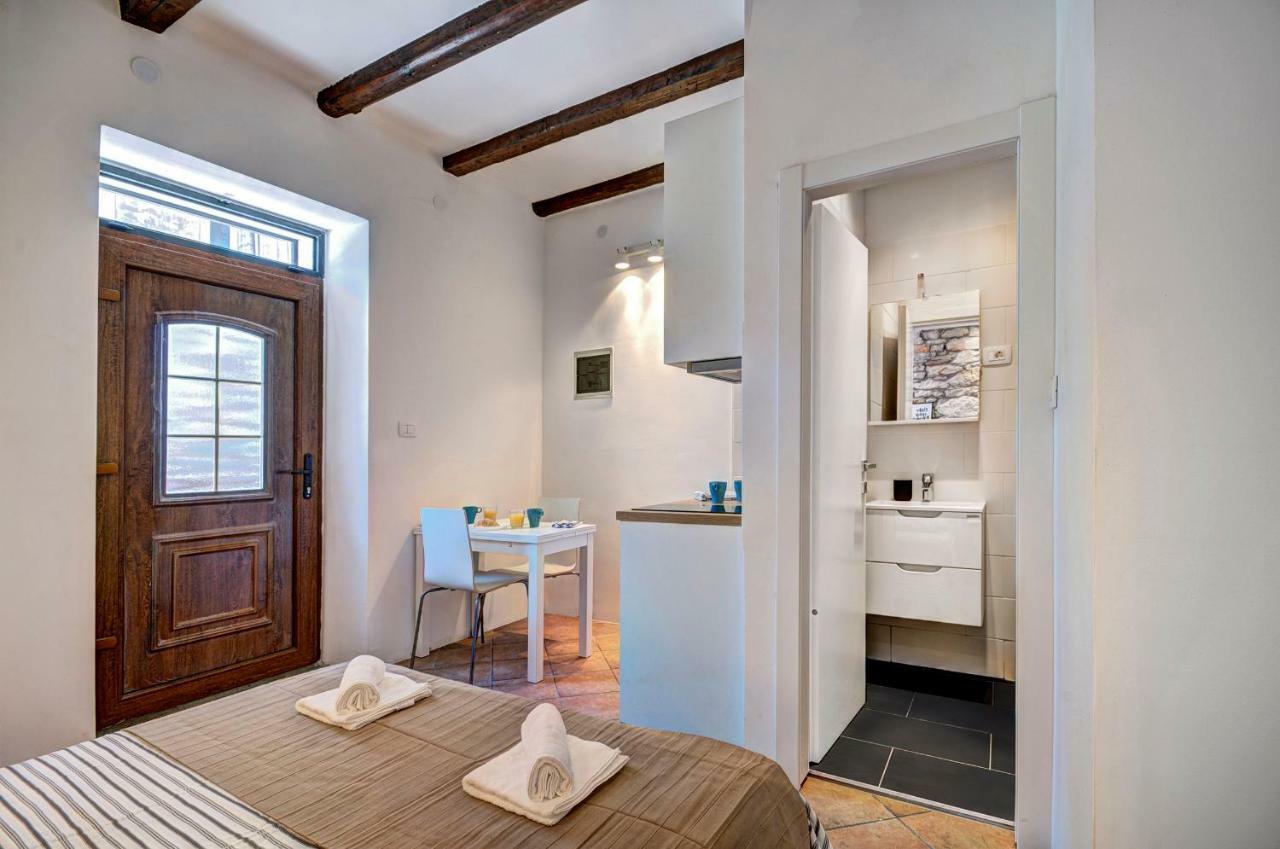 Apartman Amfiteatar Franko Pula Exterior foto
