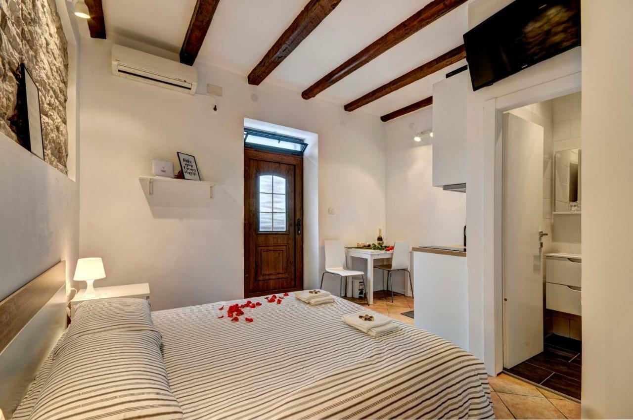Apartman Amfiteatar Franko Pula Exterior foto